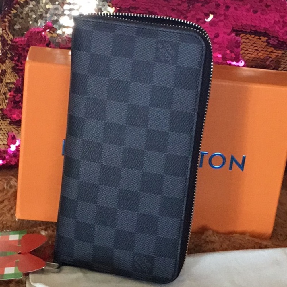 Zippy wallet